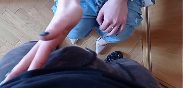  TEEN IN JEANS HIGH HEELS BLOWJOB CUM IN MOUTH SWALLOW. SHANAXNOW